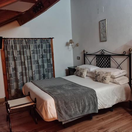 Puerta Al Duraton Bed & Breakfast Sebulcor Exterior photo