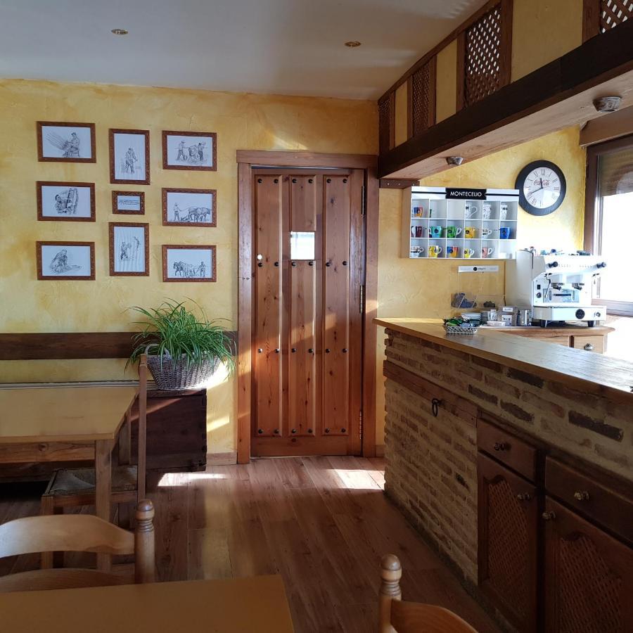 Puerta Al Duraton Bed & Breakfast Sebulcor Exterior photo